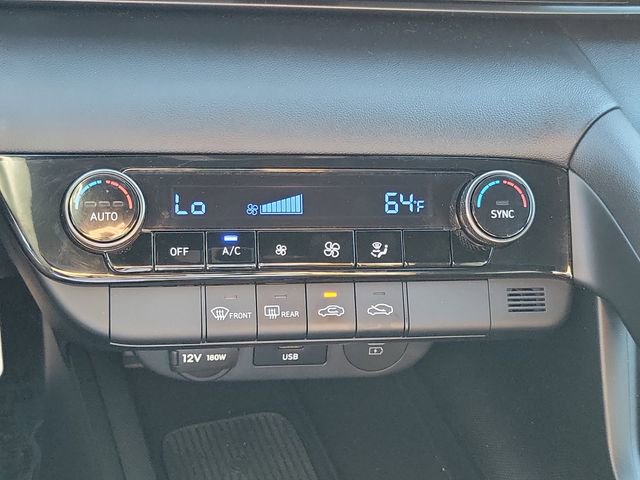 Used 2025 Hyundai Elantra Sport image 12