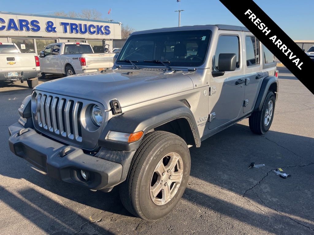 Used 2020 Jeep Wrangler Unlimited Sport S image 2