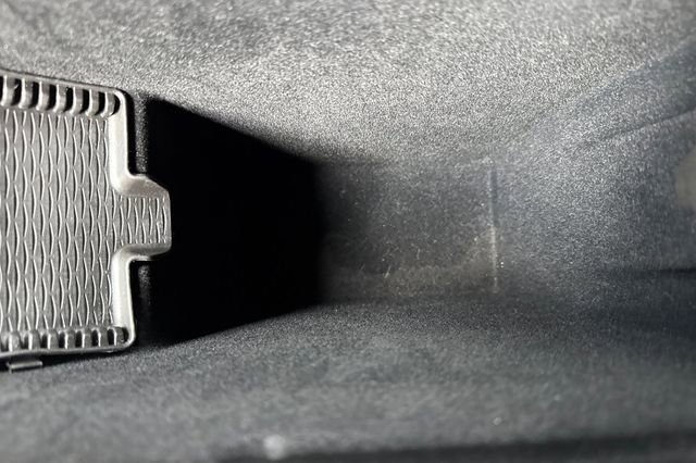 Used 2024 Cadillac XT4 Premium Luxury image 33