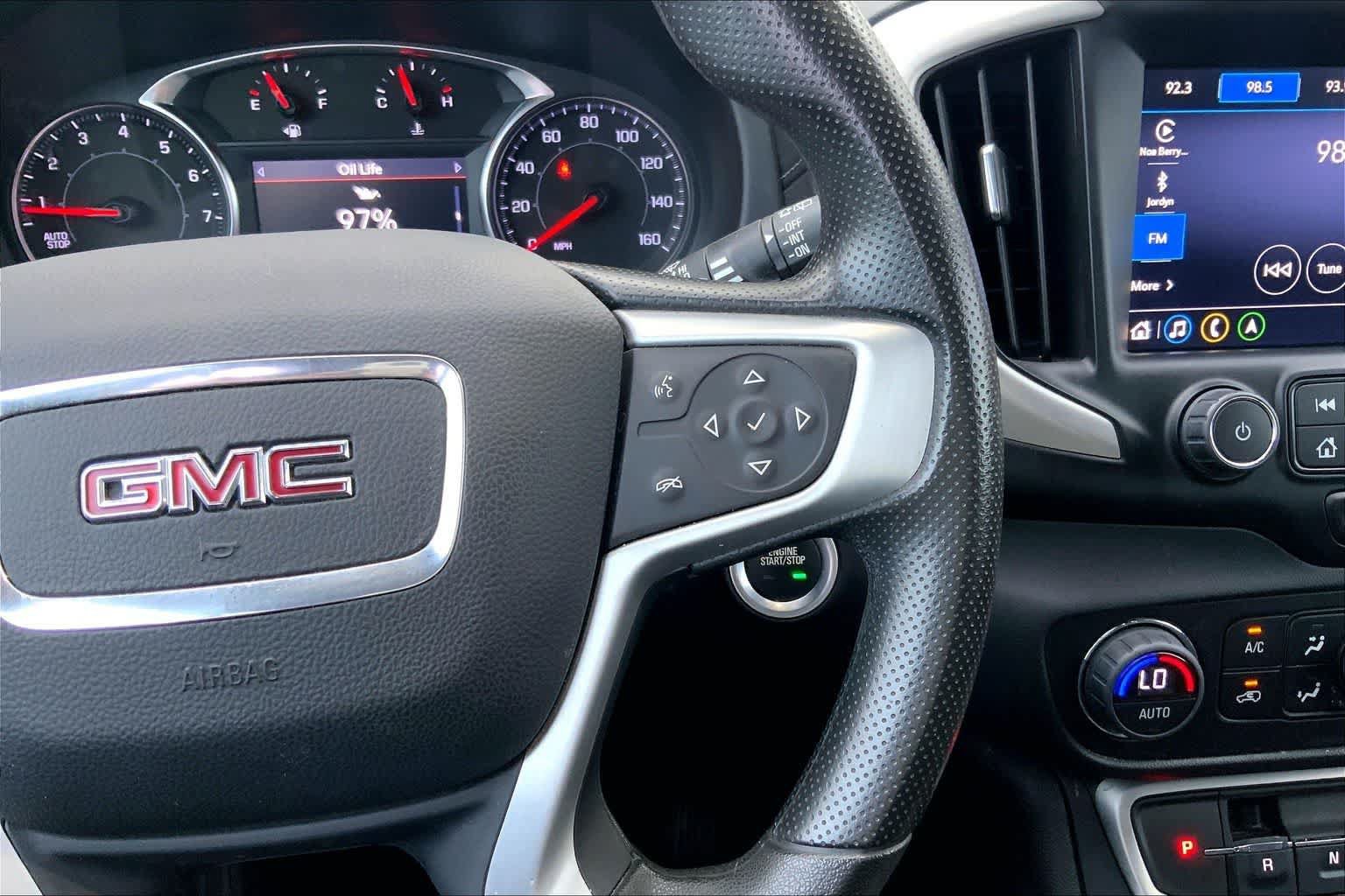 Used 2023 GMC Terrain SLE w/ Driver Convenience Package FWD image 25