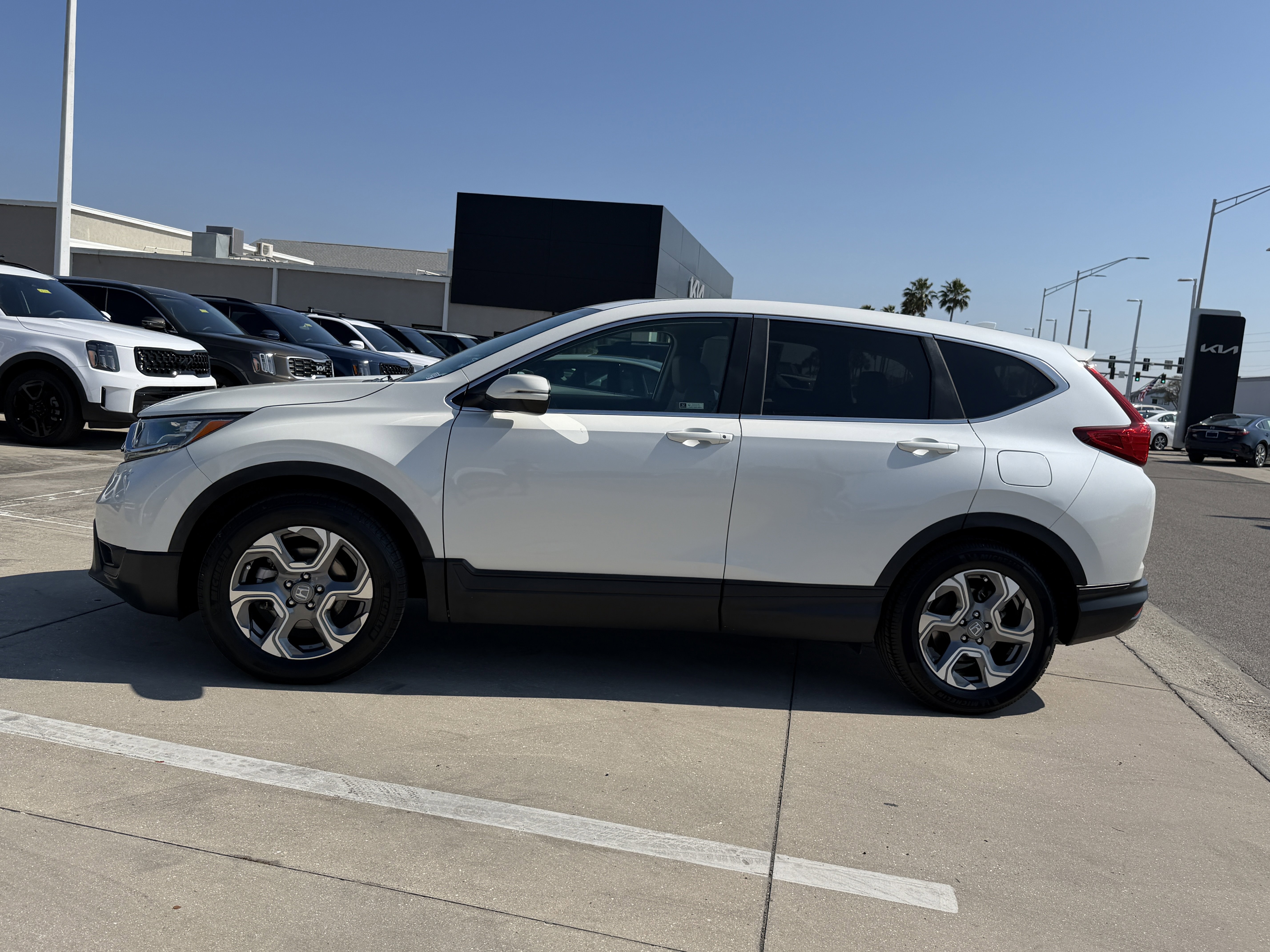 Used 2018 Honda CR-V EX-L image 7