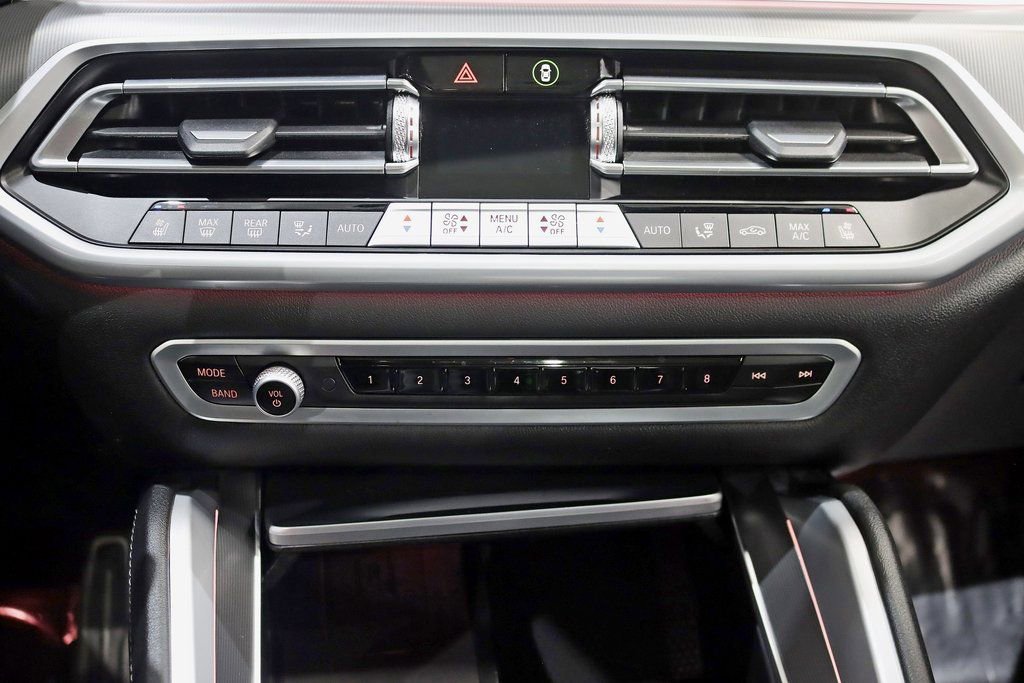 Used 2023 BMW X6 xDrive40i w/ Executive Package image 28