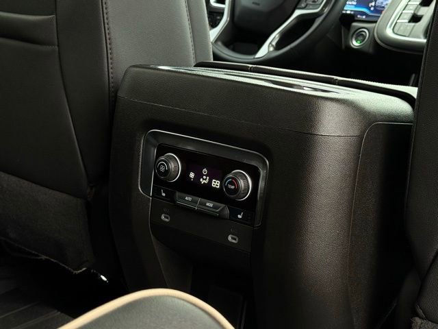 Used 2024 Chevrolet Tahoe Premier AWD/4WD image 21