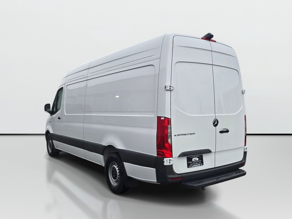 New 2025 Mercedes-Benz eSprinter 170 Cargo image 3