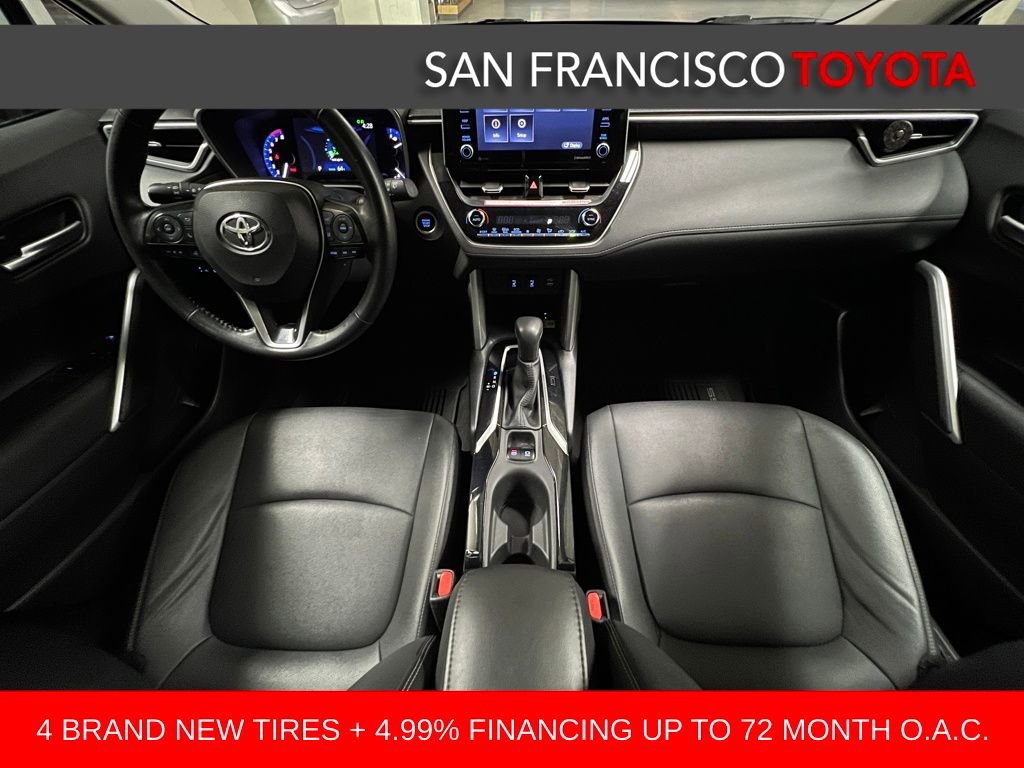 Certified 2022 Toyota Corolla Cross XLE image 24