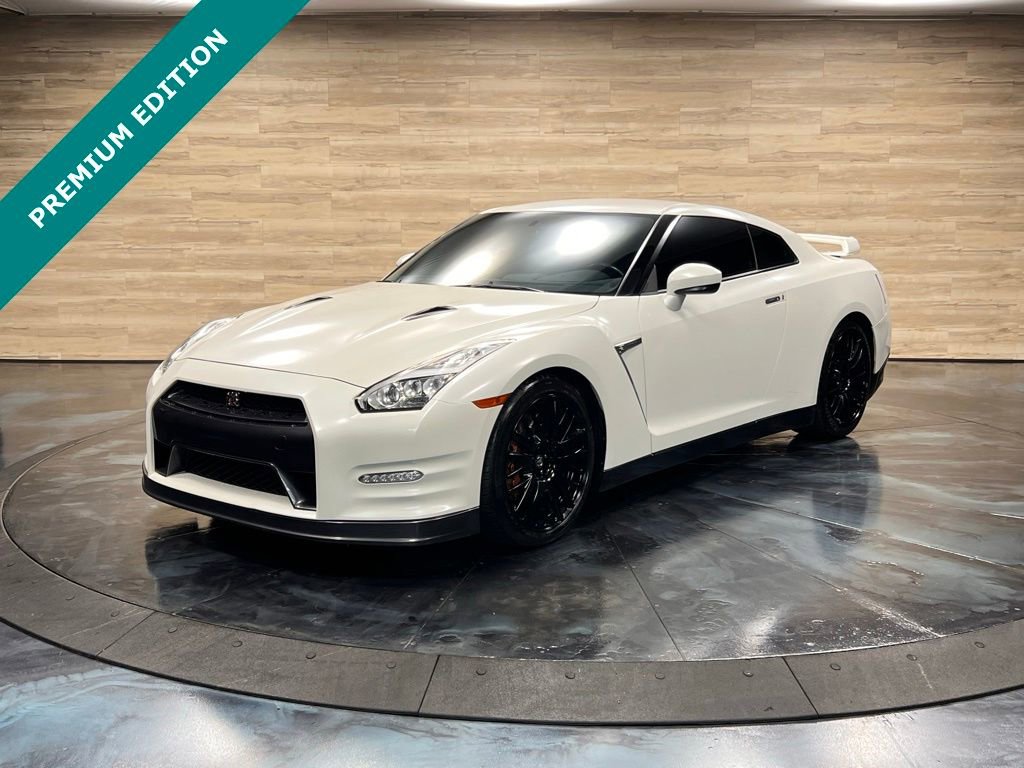 Used 2016 Nissan GT-R Premium image 5