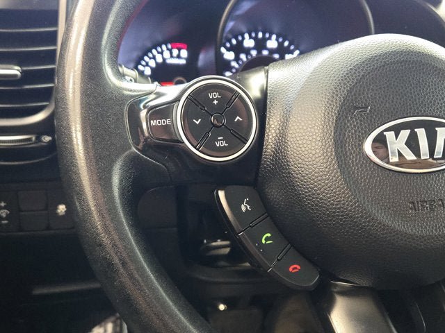 Used 2018 Kia Soul + FWD image 25