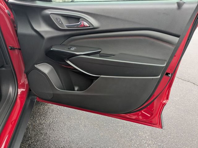 New 2026 Chevrolet Trax RS w/ Sunroof Package image 33