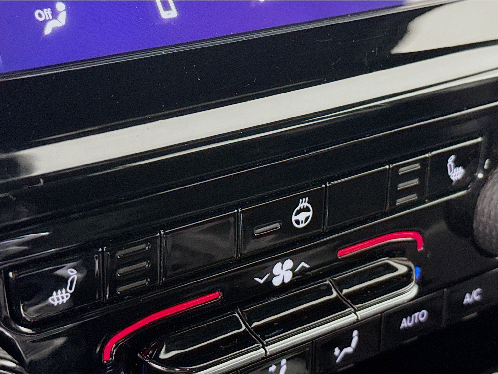 Used 2024 Jeep Grand Cherokee Altitude image 24