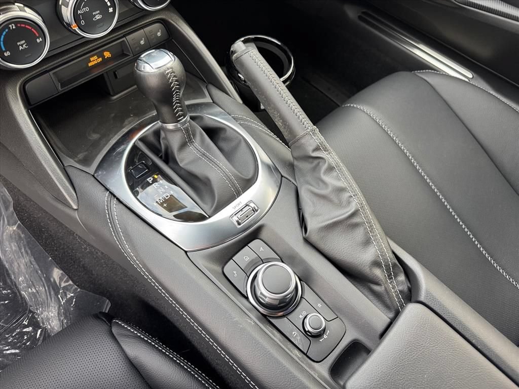 New 2025 MAZDA MX-5 Miata Grand Touring w/ Appearance Package RWD image 15