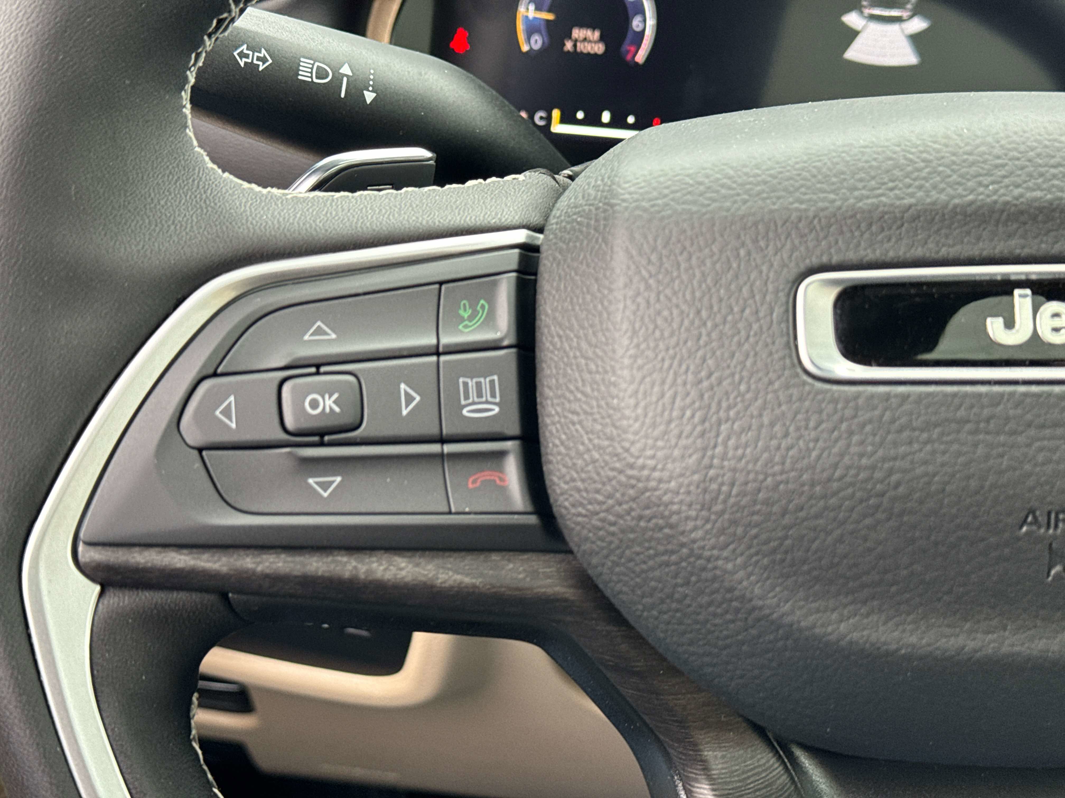 New 2026 Jeep Grand Cherokee Limited image 17