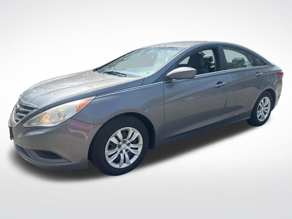 Used 2011 Hyundai Sonata GLS image 2