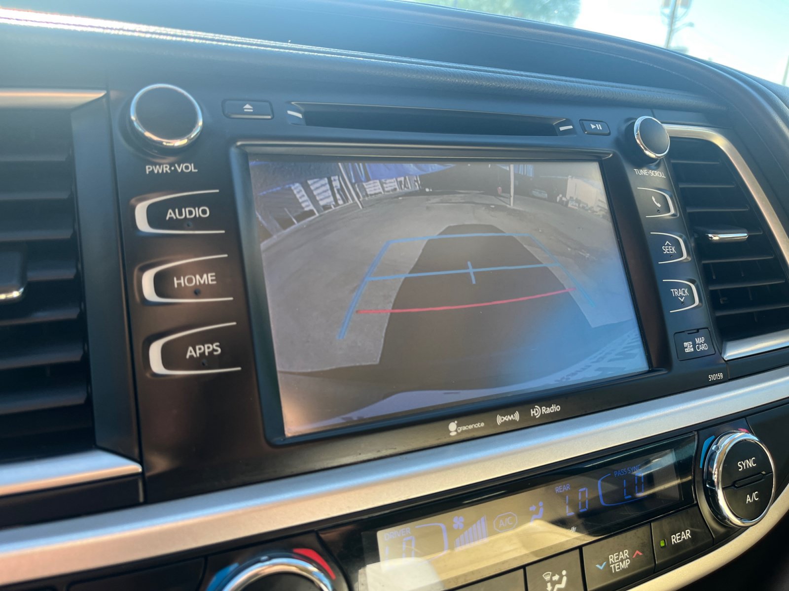Used 2016 Toyota Highlander XLE FWD image 23