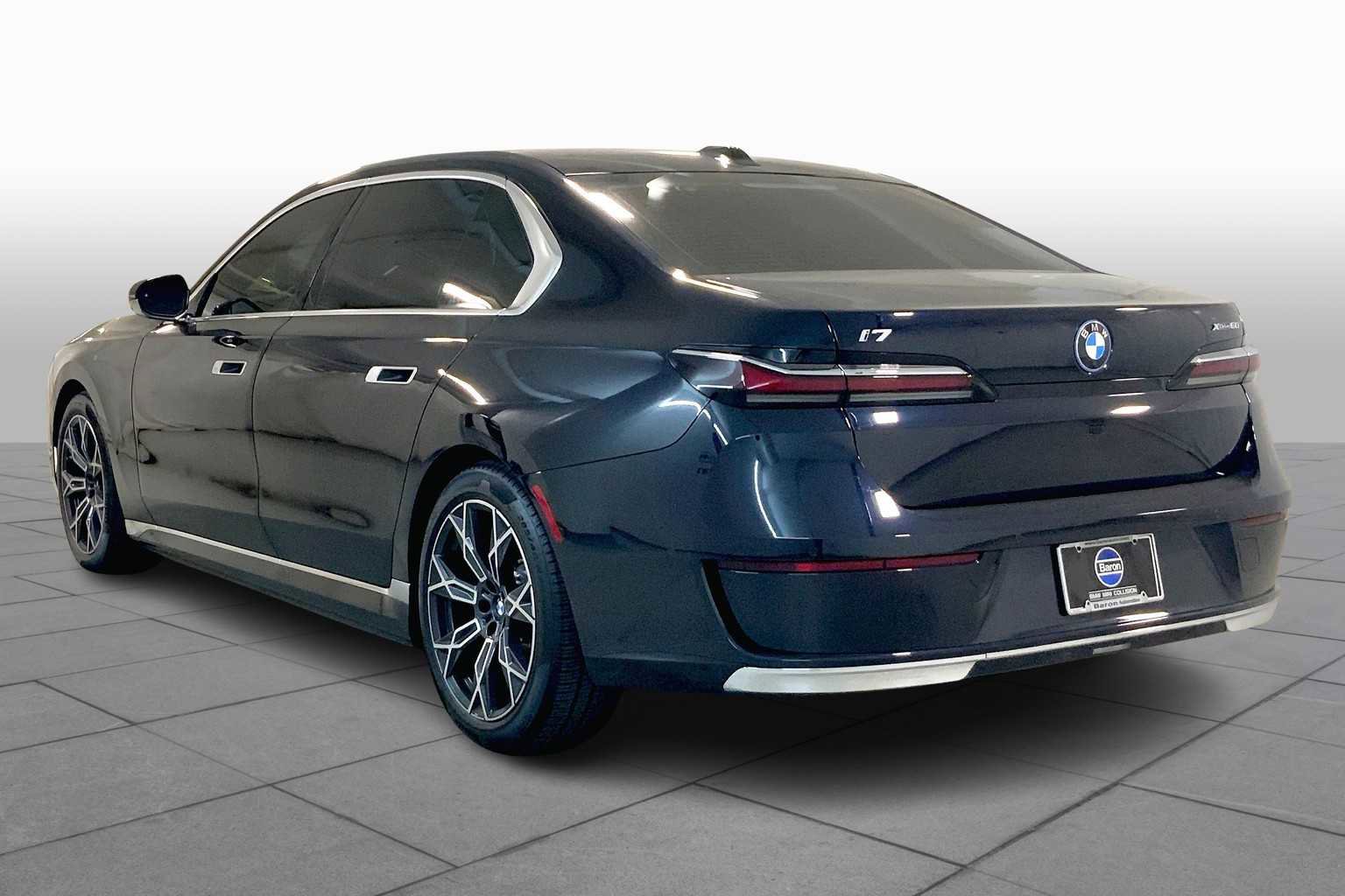 New 2025 BMW i7 xDrive60 AWD/4WD image 12