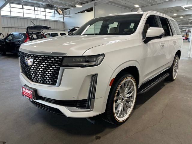Used 2023 Cadillac Escalade Premium Luxury w/ Performance Package AWD/4WD image 7