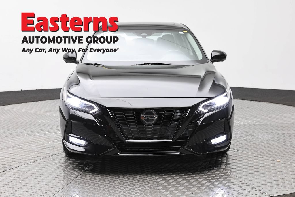 Used 2023 Nissan Sentra SR w/ SR Premium Package FWD image 2
