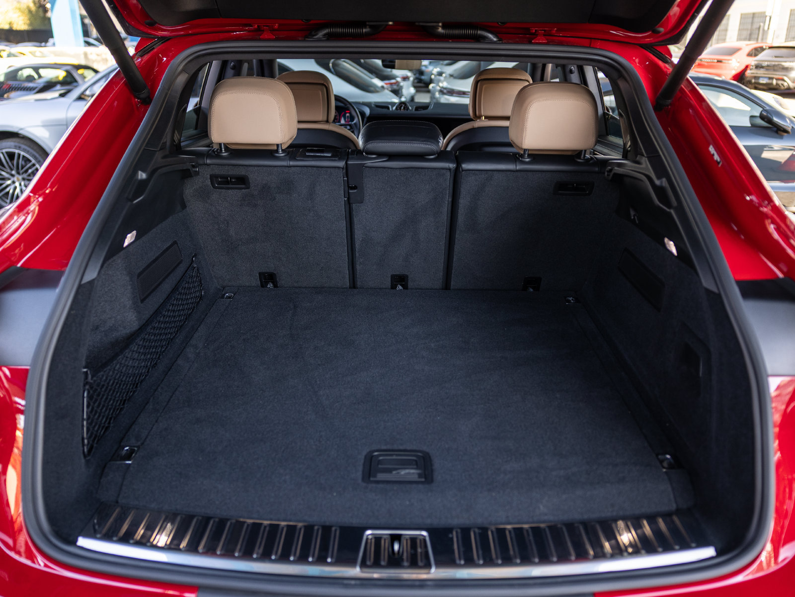 Certified 2025 Porsche Cayenne E-Hybrid Coupe AWD/4WD image 41