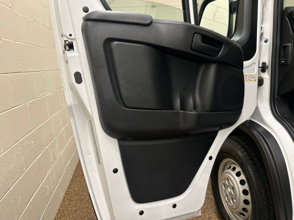 Used 2026 RAM ProMaster 1500 w/ Premium Convenience Group FWD image 9