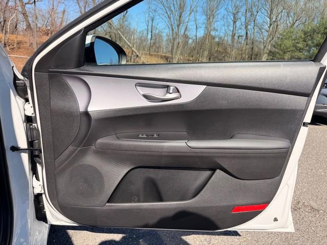 Used 2024 Kia Forte LXS image 10