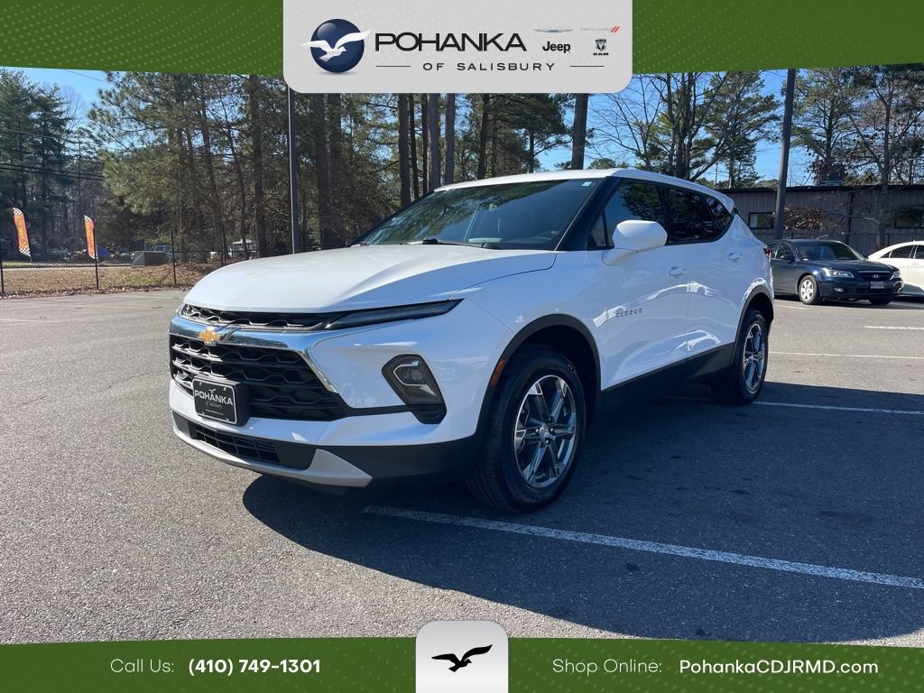 Used 2025 Chevrolet Blazer LT AWD/4WD image 1