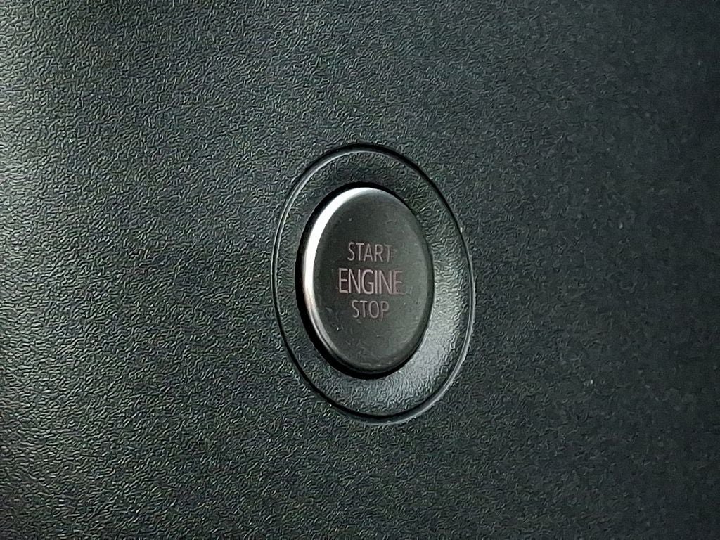 Certified 2023 Volkswagen ID.4 Pro RWD image 23