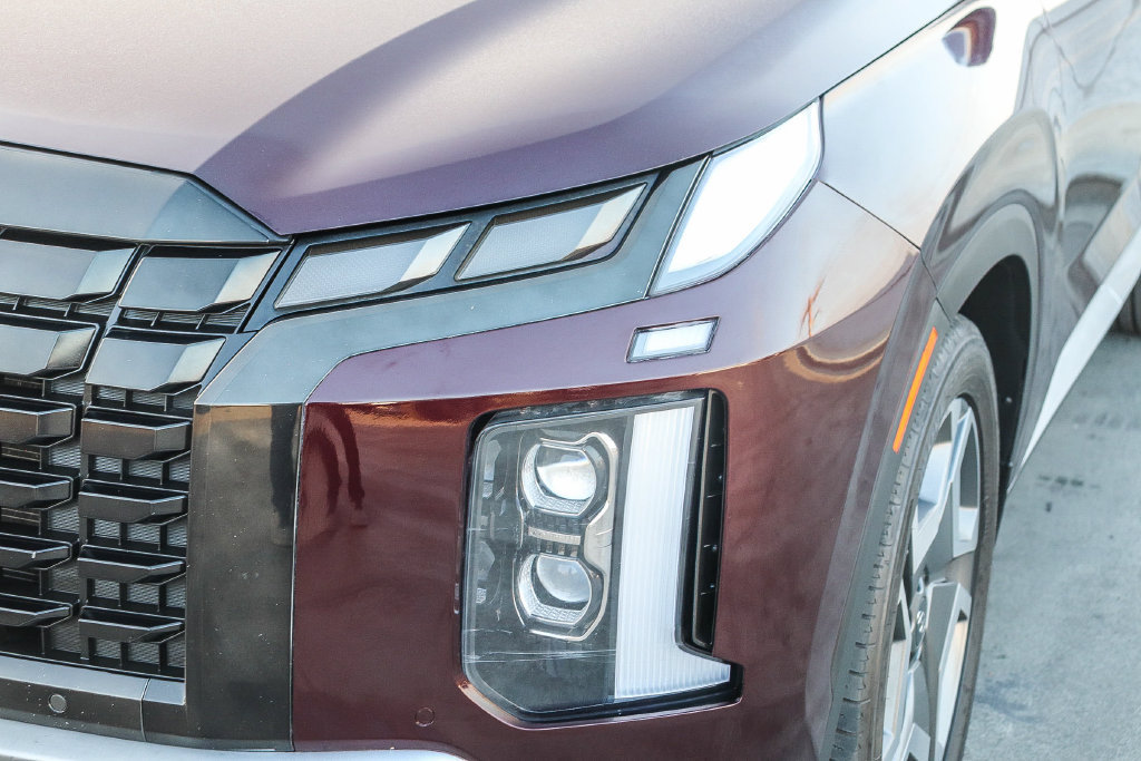 Used 2023 Hyundai Palisade Limited AWD/4WD image 5