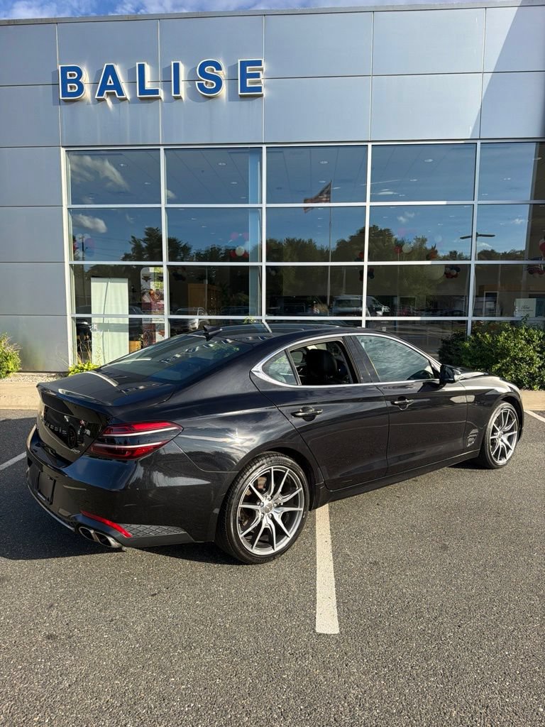 Used 2023 Genesis G70 2.0T AWD/4WD image 3