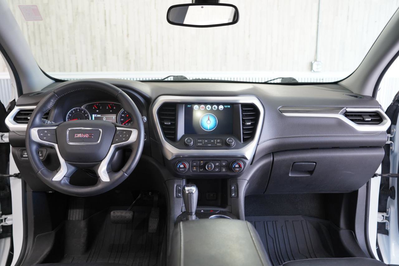 Used 2018 GMC Acadia SLT FWD image 17