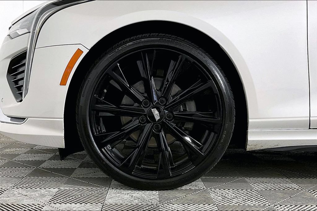 Used 2023 Cadillac CT4 Sport w/ Climate Package RWD image 8