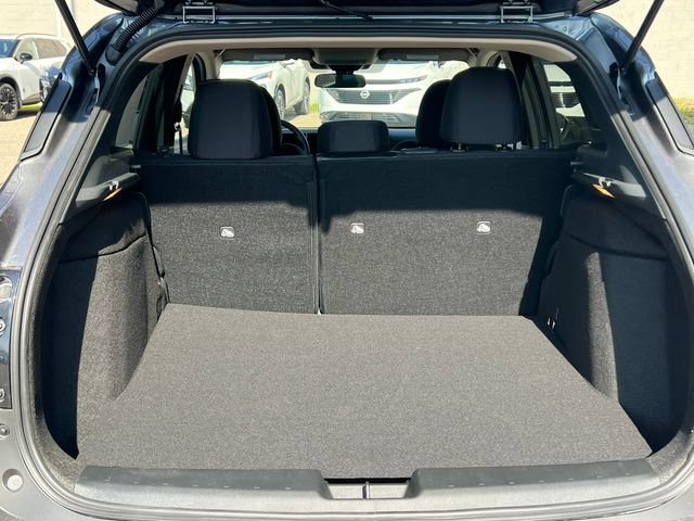 New 2026 Nissan Kicks SV w/ Charging Package AWD/4WD image 35