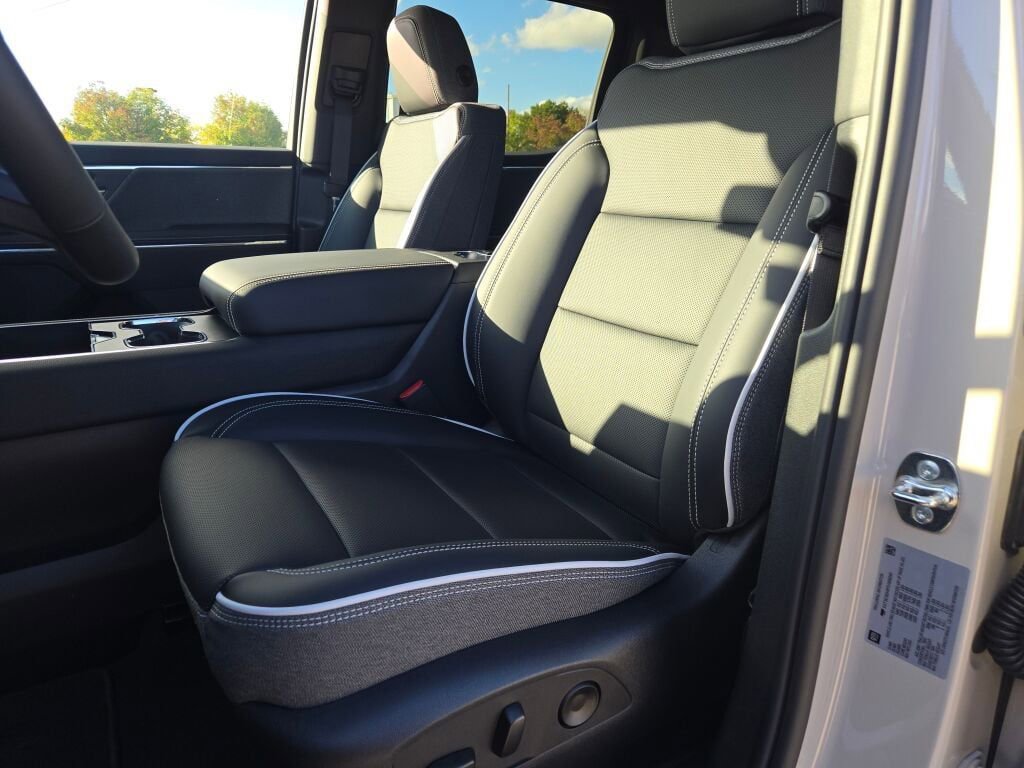 New 2026 GMC Sierra EV Elevation image 26