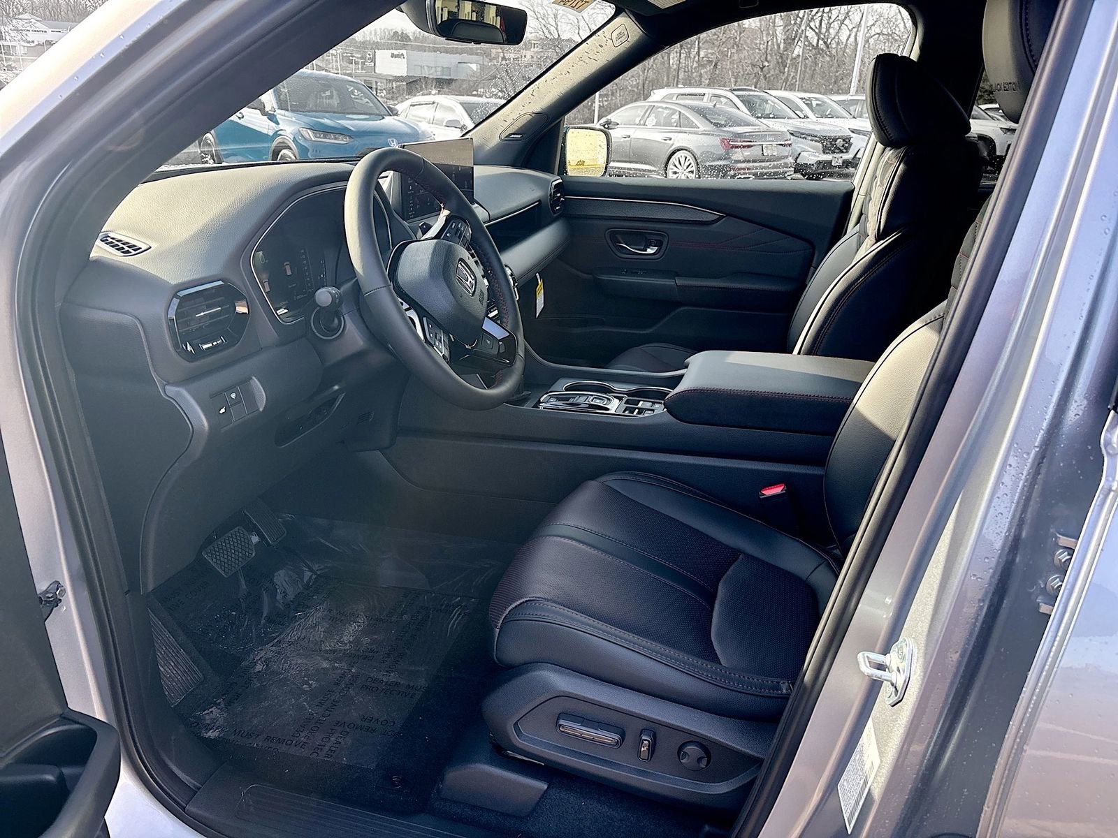 New 2026 Honda Pilot Black Edition image 4