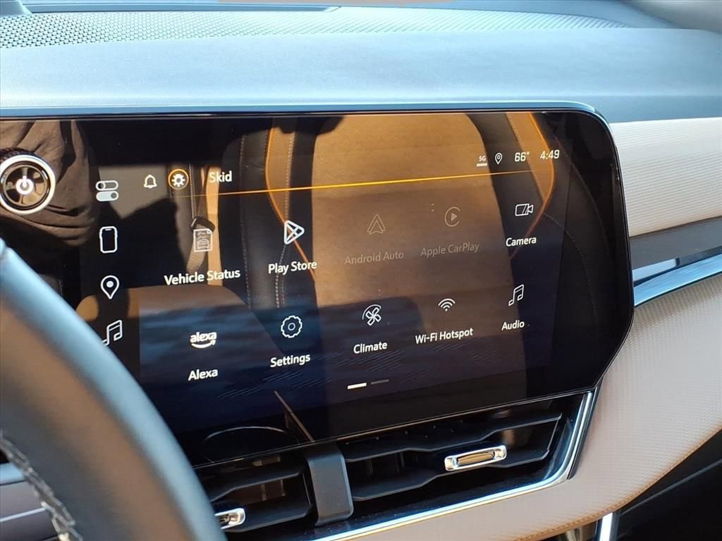 Used 2025 Chevrolet Equinox ACTIV w/ Safety and Technology Package image 20