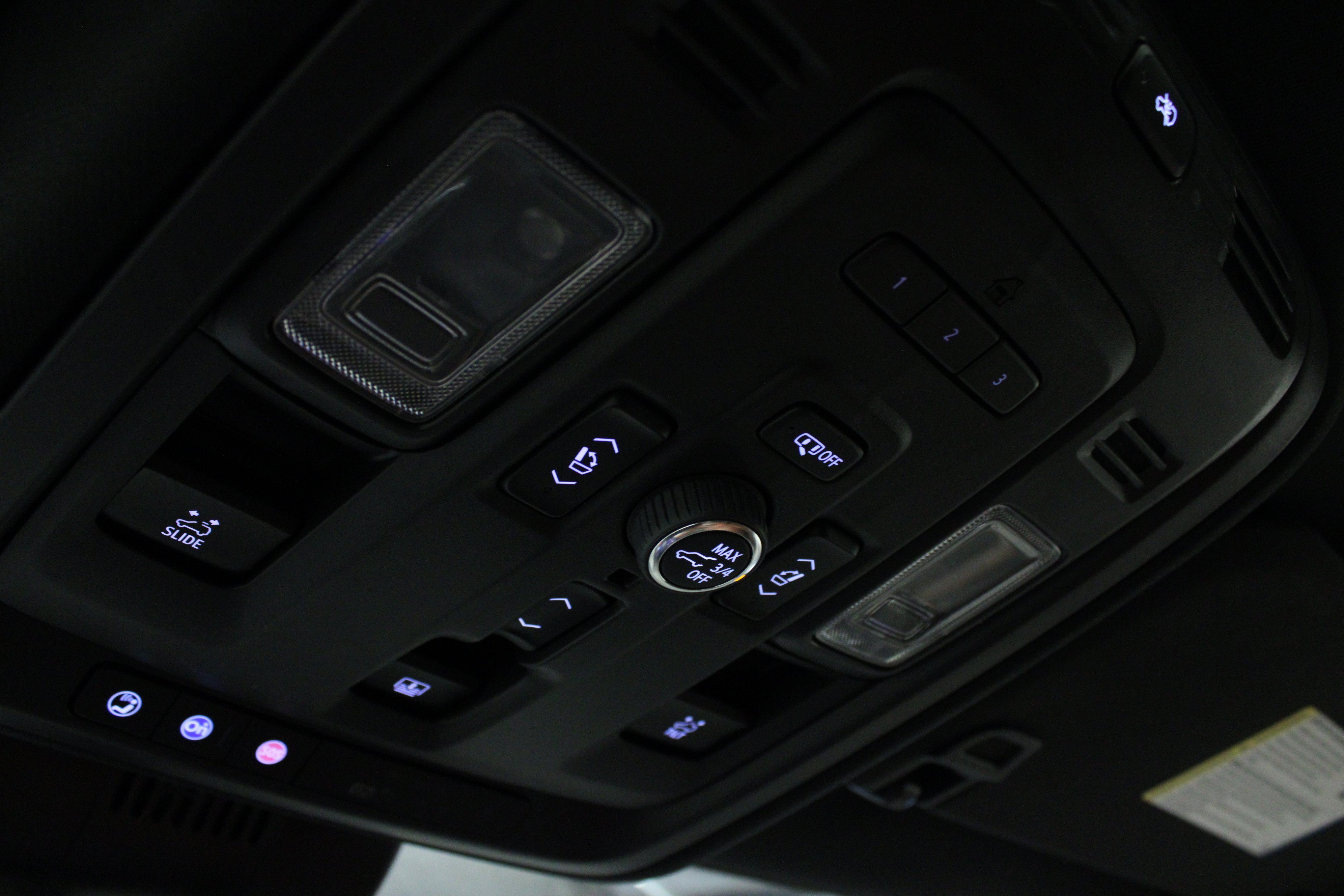 Used 2023 GMC Yukon Denali Ultimate AWD/4WD image 25