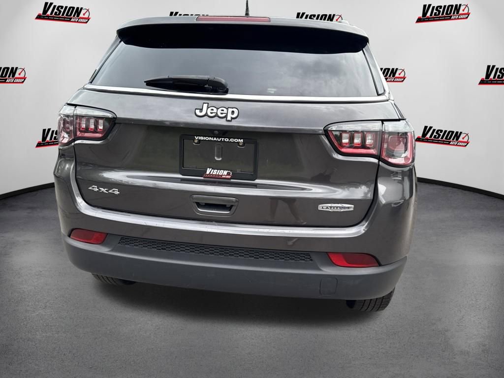 Used 2018 Jeep Compass Latitude w/ Popular Equipment Group AWD/4WD image 6
