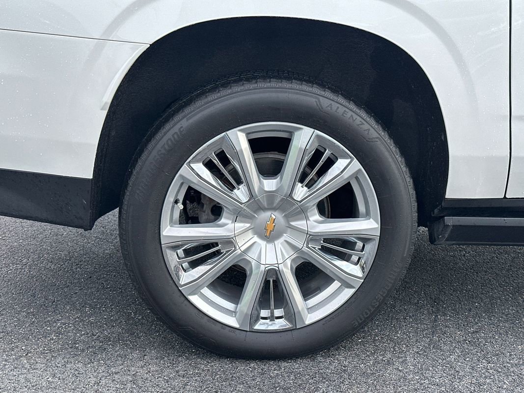 Used 2023 Chevrolet Suburban High Country w/ Premium Package 2 image 13