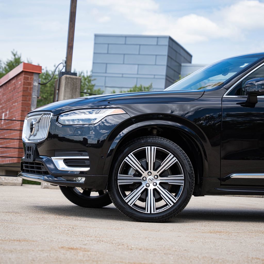 Certified 2023 Volvo XC90 B6 Ultimate w/ Protection Package Premier AWD/4WD image 2