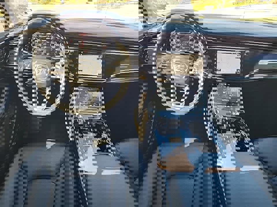 Used 2023 Audi Q7 3.0T Premium Plus w/ Premium Plus Package image 10