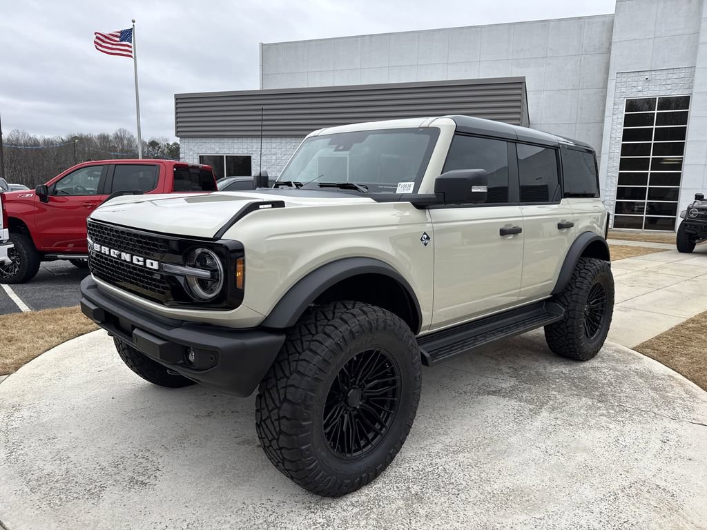 New 2025 Ford Bronco Outer Banks image 3