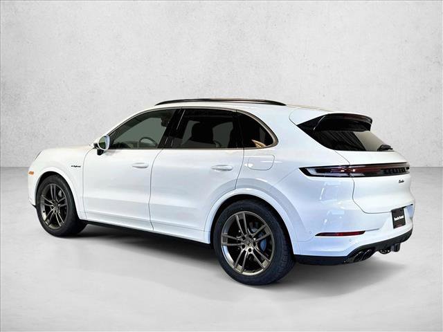 New 2026 Porsche Cayenne Turbo AWD/4WD image 3