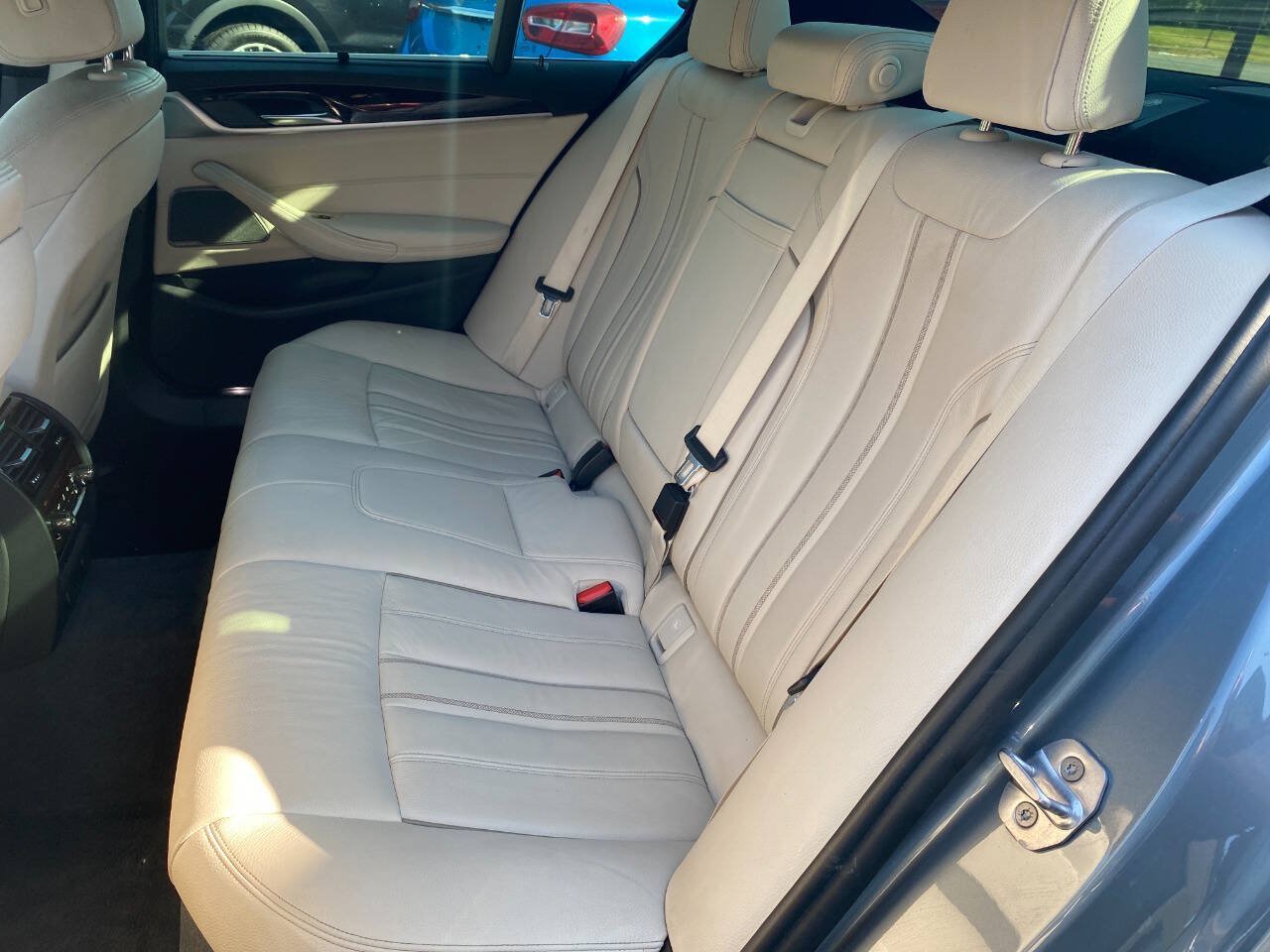 Used 2017 BMW 540i xDrive AWD/4WD image 23