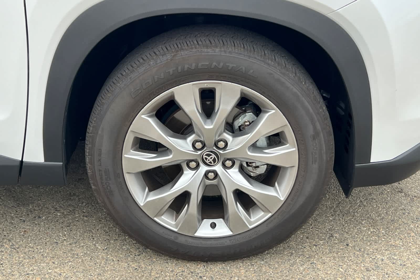 Used 2026 Toyota Grand Highlander AWD image 17