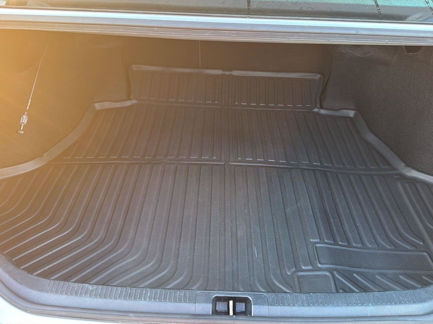 Certified 2022 Toyota Camry LE FWD image 32