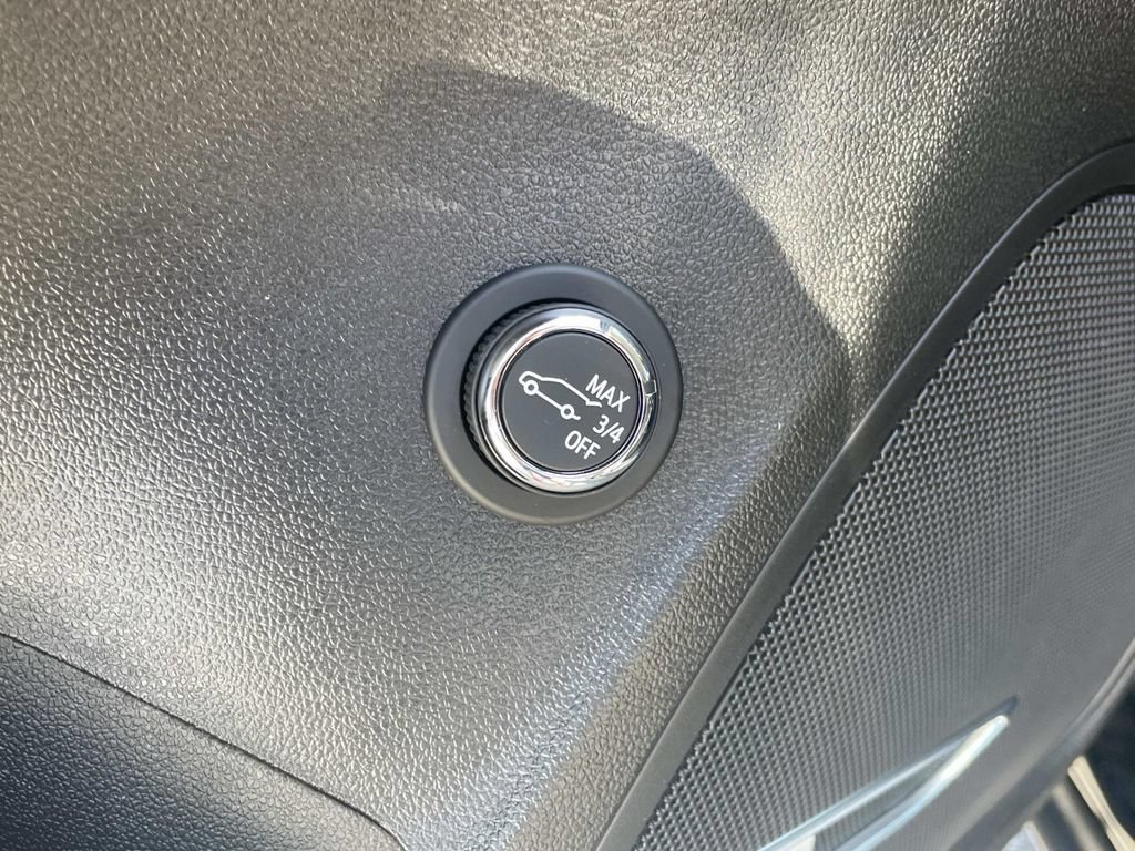 Used 2024 Buick Envision Preferred AWD/4WD image 17