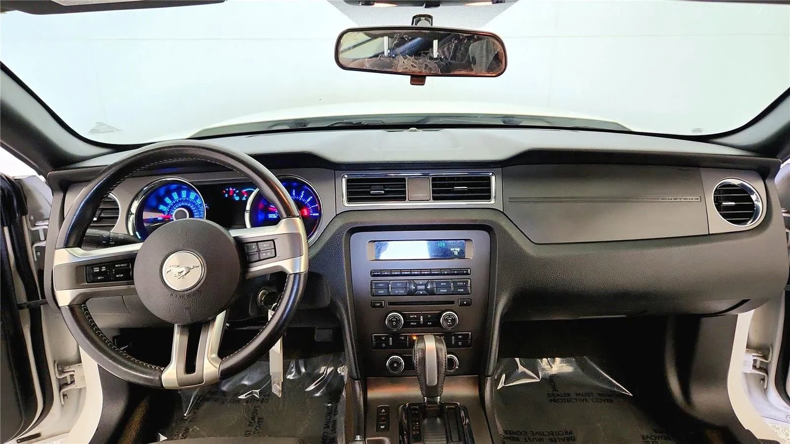 Used 2013 Ford Mustang Convertible RWD image 31