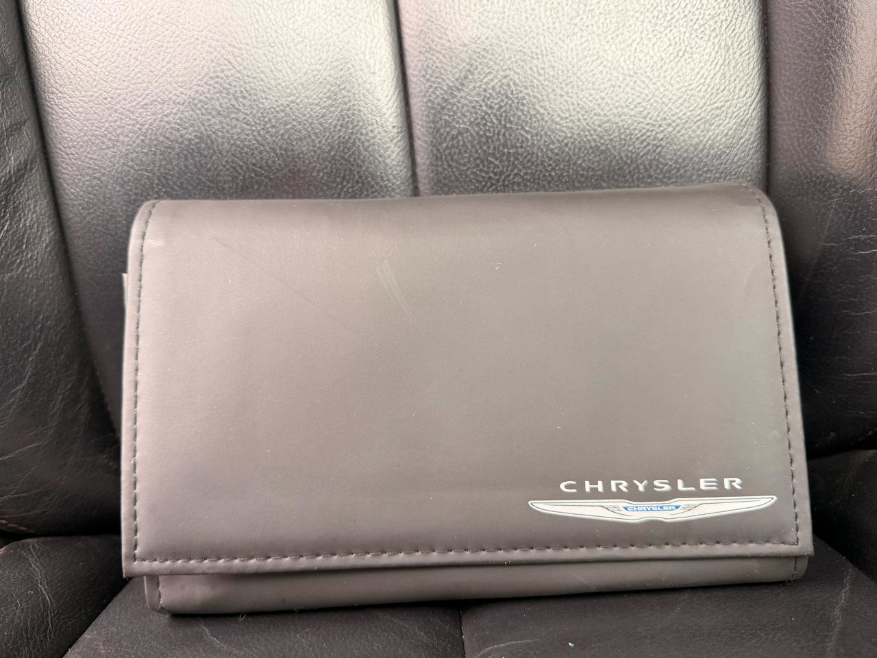 Used 2017 Chrysler Pacifica Touring-L FWD image 33