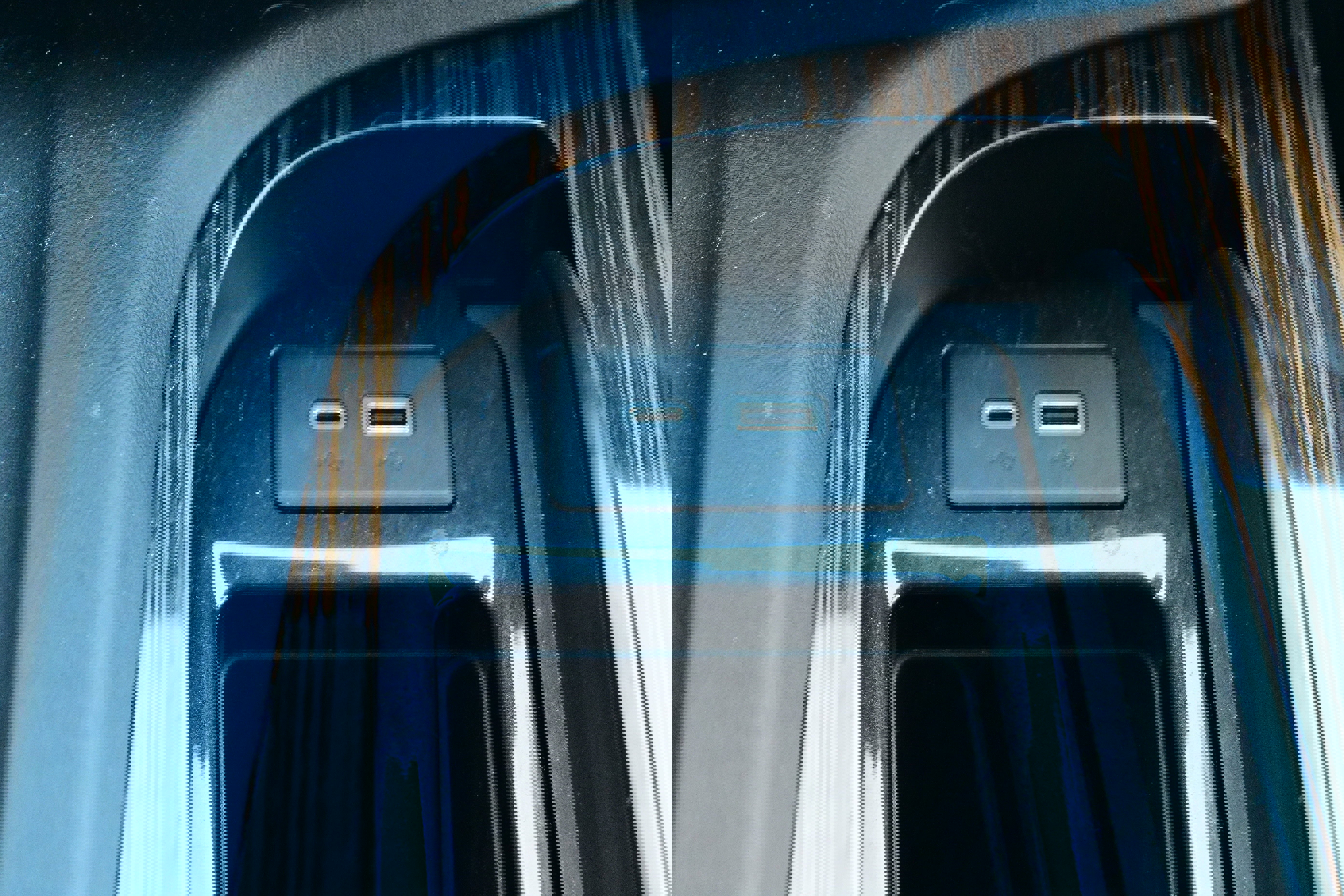 Used 2021 Cadillac Escalade ESV Premium Luxury w/ LPO, Illumination Package image 29