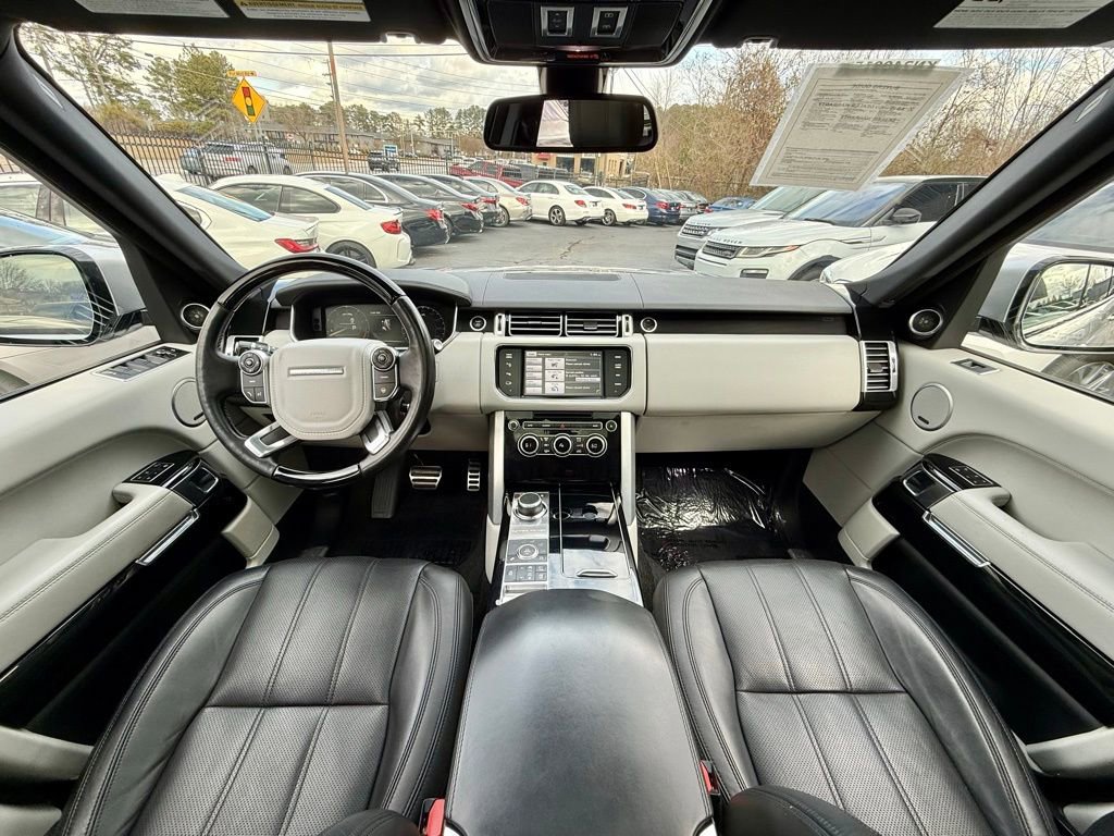 Used 2015 Land Rover Range Rover Supercharged image 16