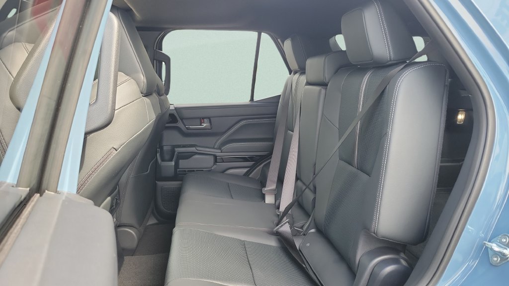 New 2026 Toyota 4Runner Limited AWD/4WD image 10