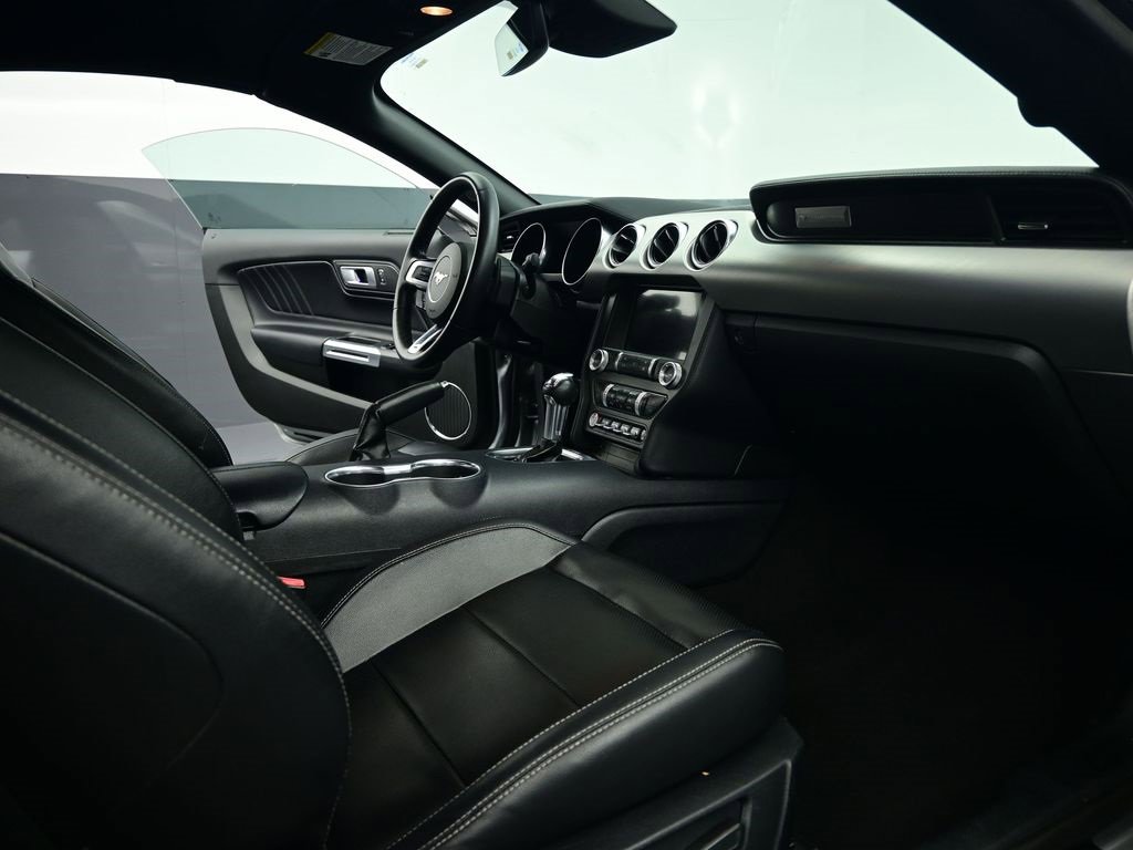 Used 2021 Ford Mustang Premium image 6